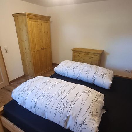 Ruhige Ferienwohnung Inklusive Garten Souterrain - Neu Renoviert Lachen Екстериор снимка