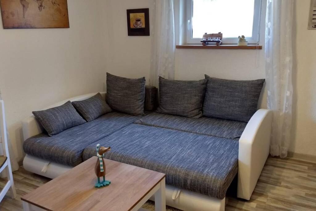 Ruhige Ferienwohnung Inklusive Garten Souterrain - Neu Renoviert Lachen Екстериор снимка